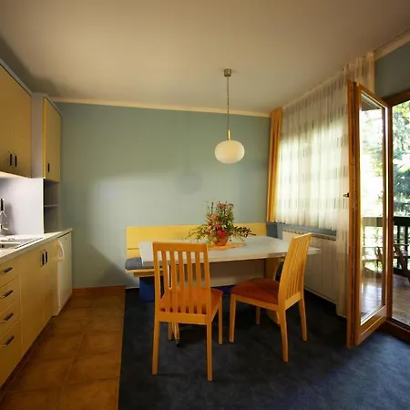 Terme - Terme Kompleks wypoczynkowy 4*